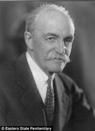 bi-mat-ve-chu-cho-bi-linh-an-tu-chung-than-nam-1924 (1)